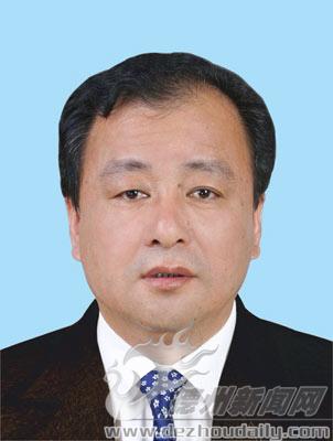 杨军同志简历