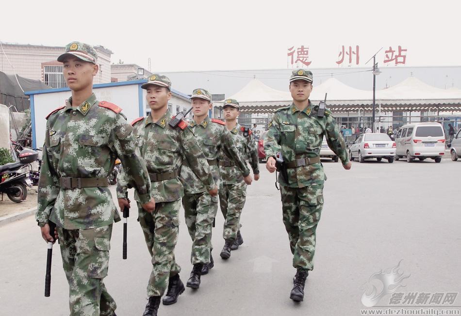 武警德州支队官兵巡逻
