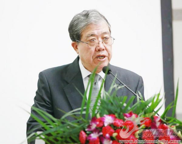 中国人民外交学会会长杨文昌:游子恋乡