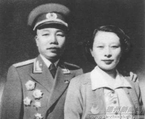 肖华