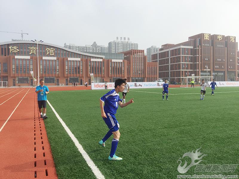 花絮|外籍教练场边助力