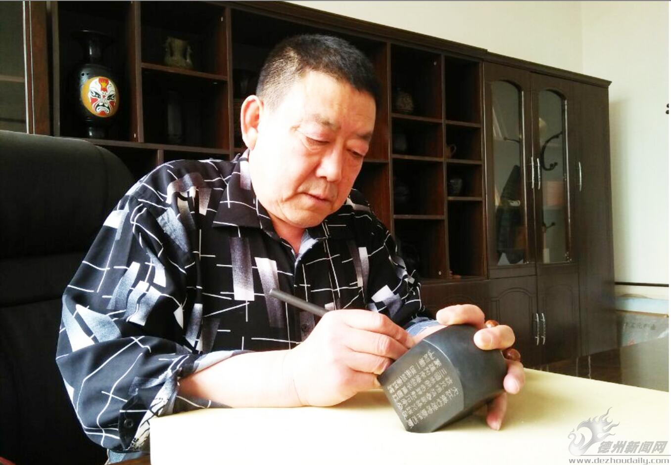 张振斌刀锋勾勒赋神韵