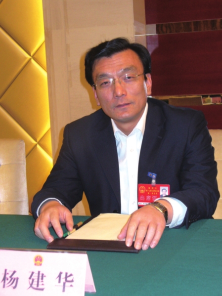 通讯员 时立军采访对象:市人大代表,宁津县时集镇党委书记杨建华"咱们