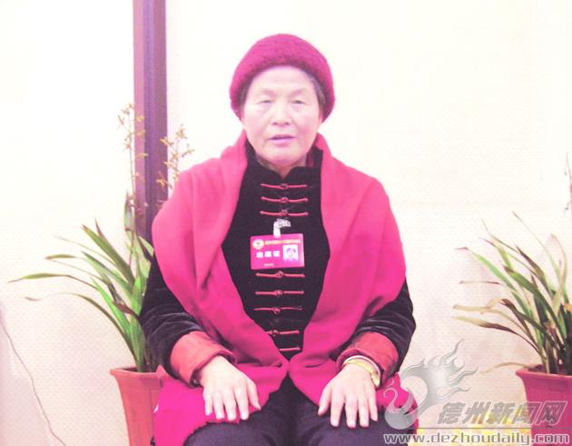 市政协委员,庆云海岛金山寺管理委员会主任 齐素萍