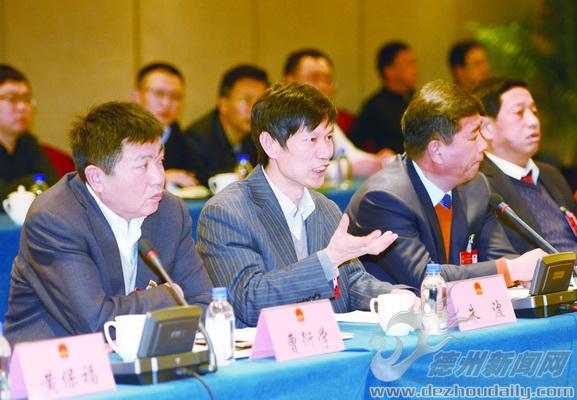 朱波代表(左二)表示,将继续推动山东大学与齐河县合作力度,抢抓机遇