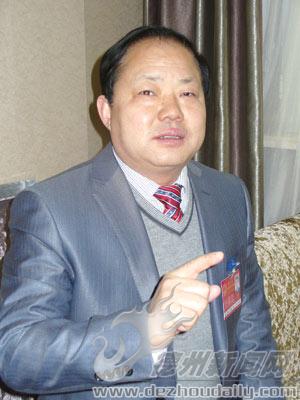 魏荣庆:一个小老板就能解决10个人就业