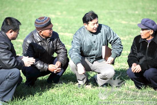 第一书记刘玉富百姓眼中的自家人