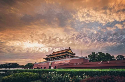 闪电评论｜澎湃齐鲁大地奋斗热潮 共庆新中国75周年华诞