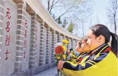 清明来临，山东各地广泛开展形式多样的纪念活动