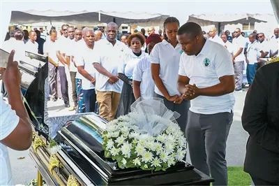 人民日报海外版点赞山东医生张军桥：用生命搭建援外之桥