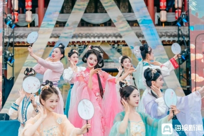 新春走基层·我的年度“述职报告”丨我，一件来自山东曹县的汉服，一年卖了130亿