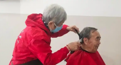 让“学雷锋 做志愿”在新时代绽放璀璨光芒